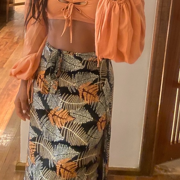 Beautiful Wrap Skirt ! one size (adjustable) - Picture 6 of 6